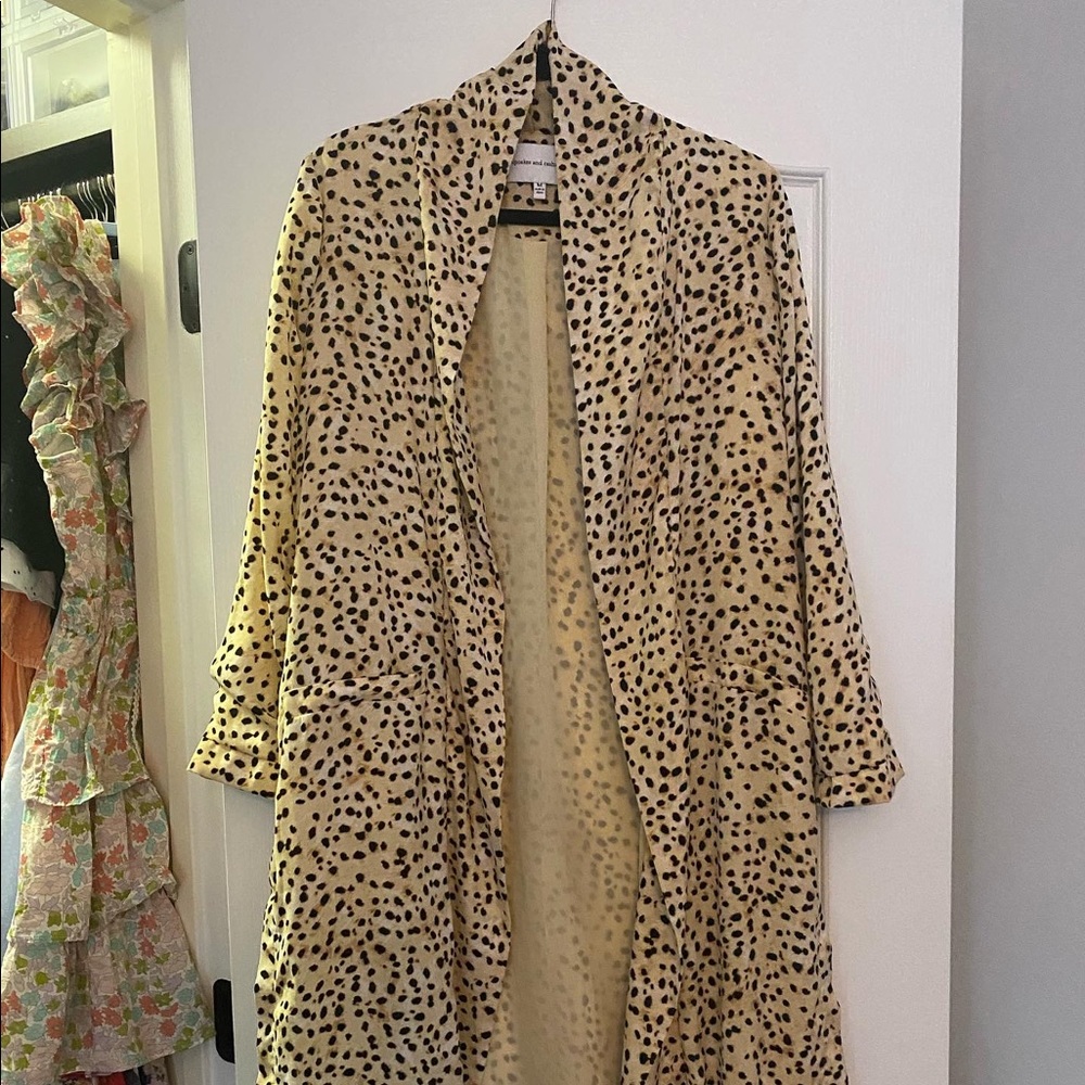 Cupcakes and cashmere new without tags! Leopard duster!